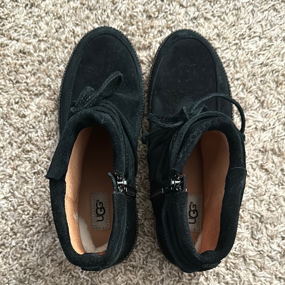 UGG Women's Black Ankle Boots - Picture 7 of 8